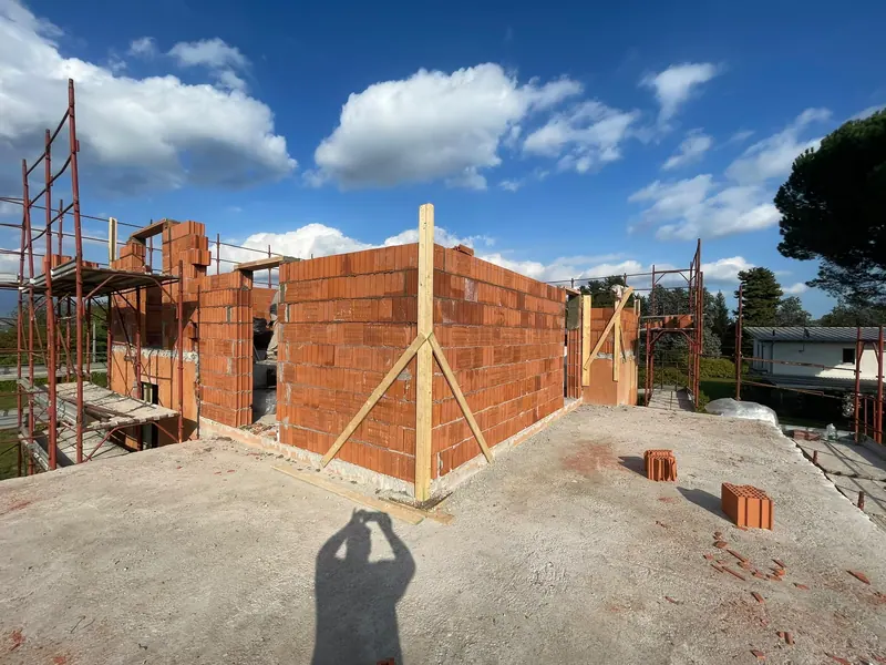 Costruzione nuova con murature in laterizio – lavori Edil Driza
