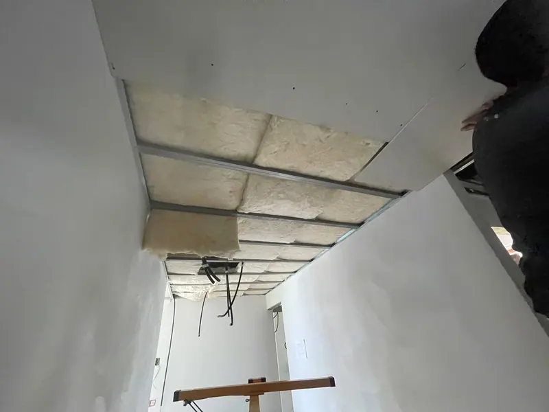 Isolamento del controsoffitto con lana minerale – lavori Edil Driza