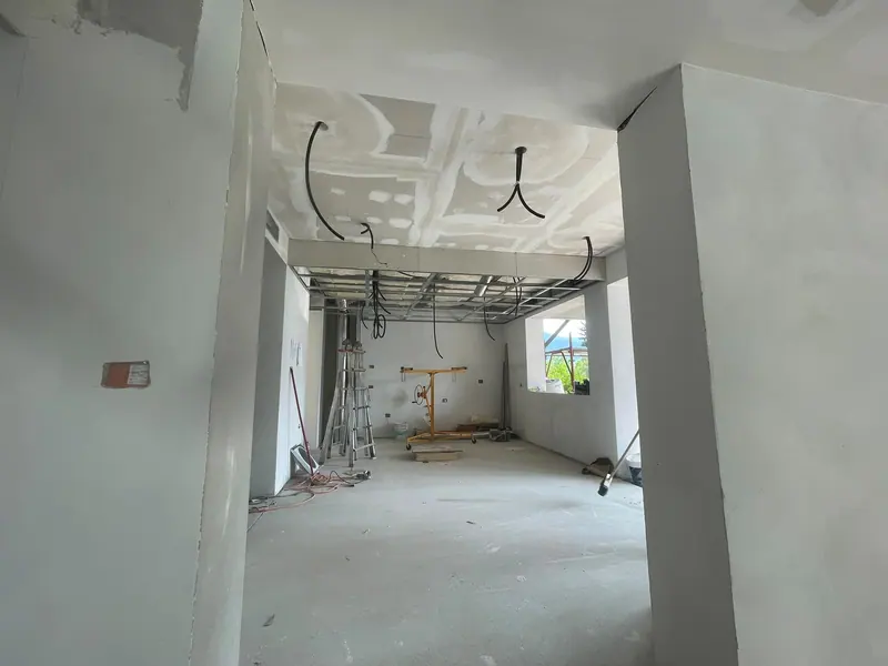Controsoffitto in cartongesso con predisposizioni – lavori Edil Driza